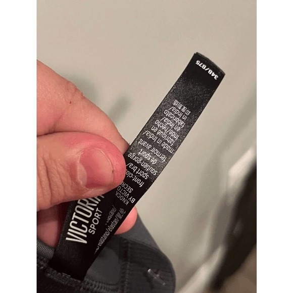 Victorias Secret Sport Bra Max Support Color Blocked Size 34B - Picture 3 of 3